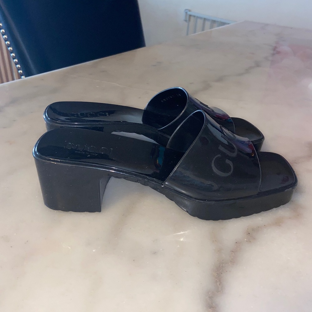 Gucci rubber slides